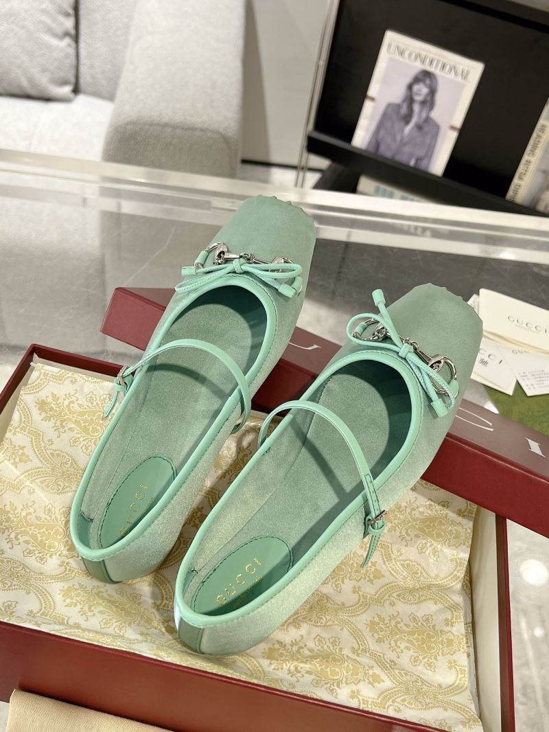 Gucci Flat Shoes